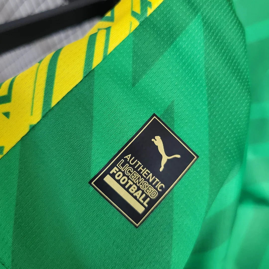 2023/2024 Manchester City Goalkeeper Green Football Shirt