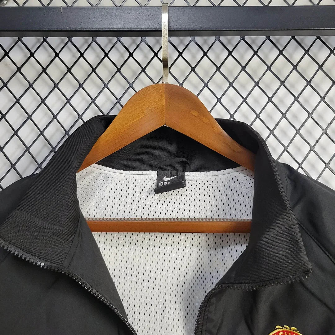 2025/2026 Manchester United Jacket Retro Windbreaker