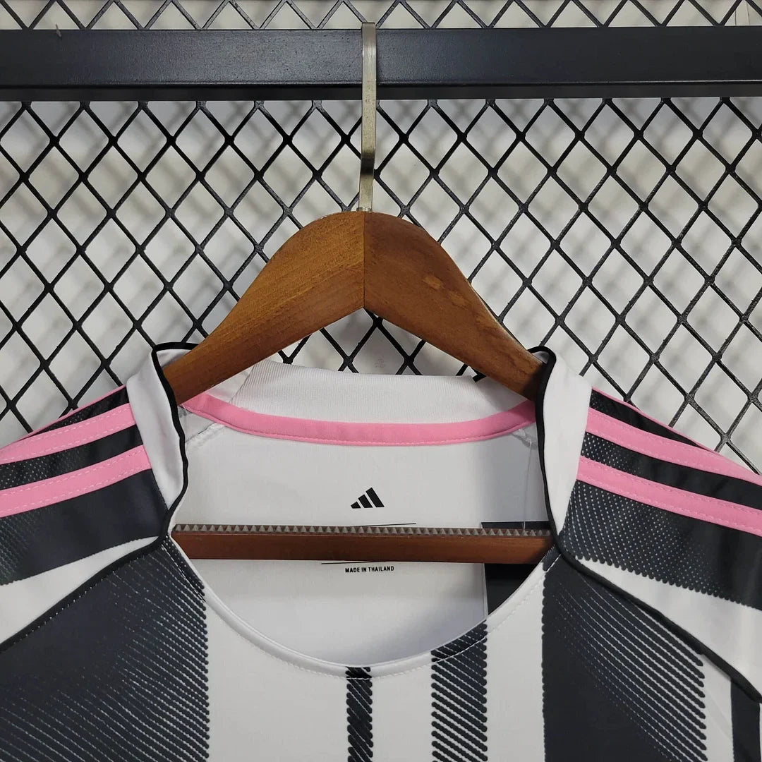 2025/2026 Juventus Home Football Shirt