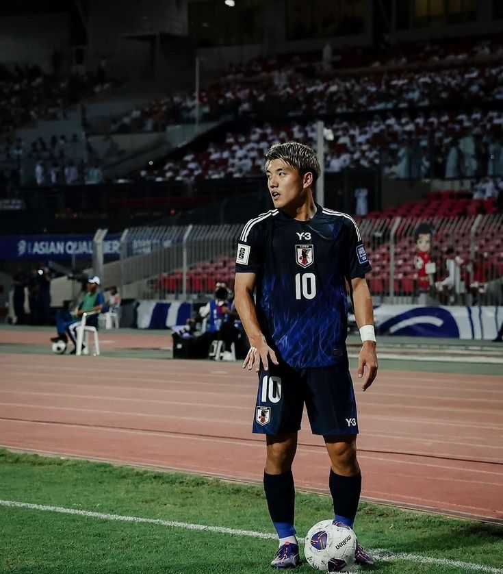 2024/2025 Japan Home Football Shirt