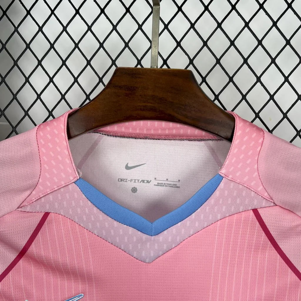 2025/2026 Barcelona Special Edition Pink Football Shirt