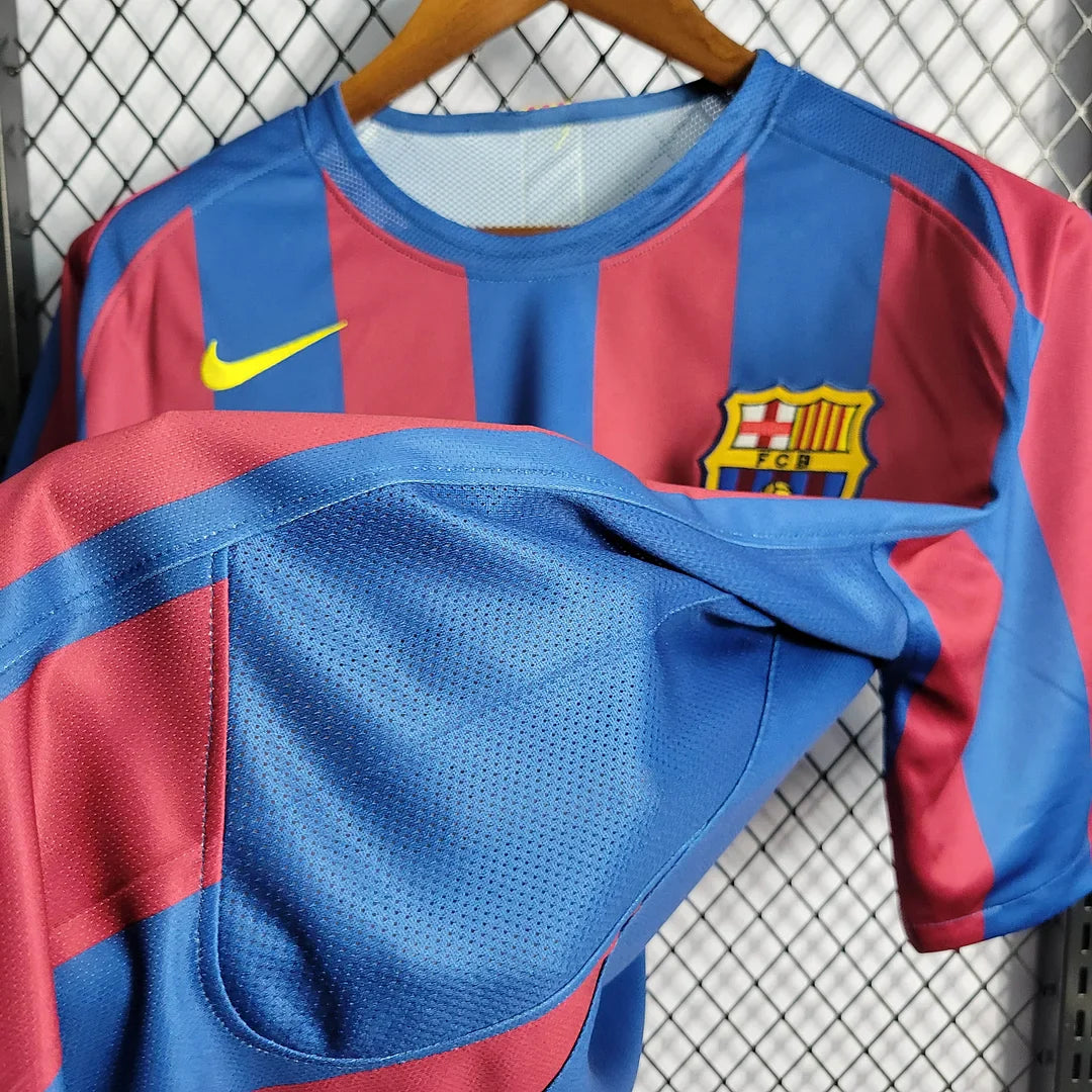2005/2006 Retro Barcelona Home Football Shirt UEFA Champions League