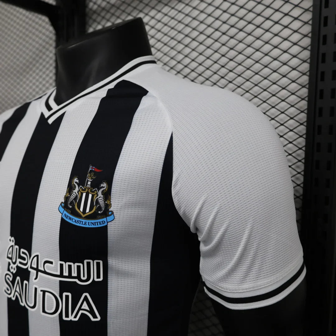 2023/2024 Newcastle United Home Football Shirt - Player Version