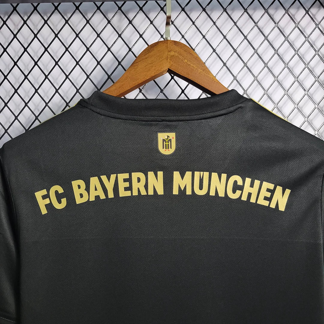2021/2022 Retro Bayern Munich Away Football Shirt