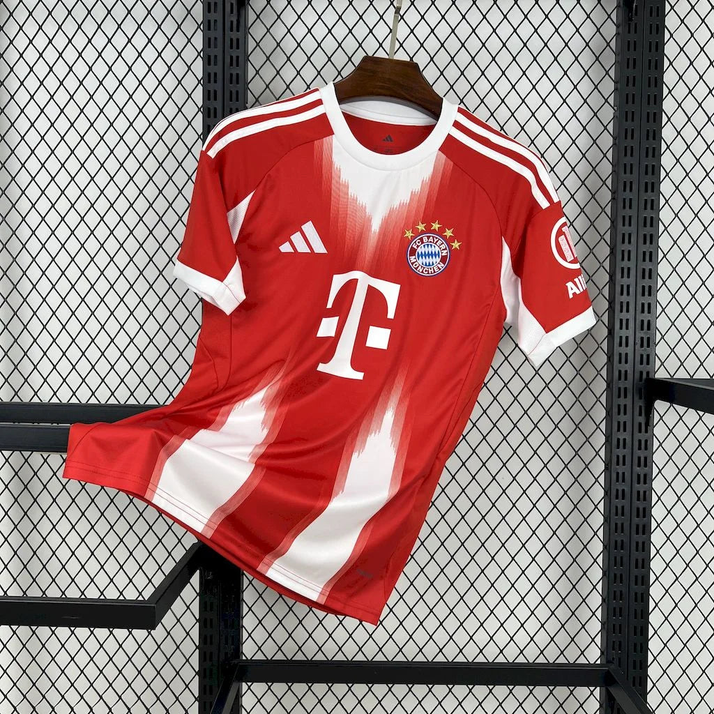 2025/2026 Bayern Munchen Home Football Shirt