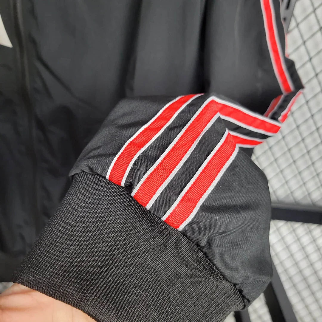 2025/2026 Manchester United Jacket Windbreaker