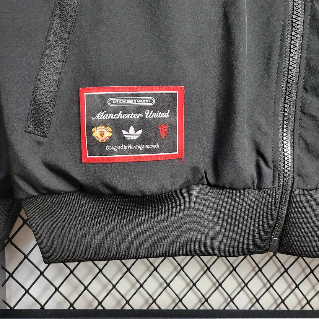 2025/2026 Manchester United Jacket Windbreaker