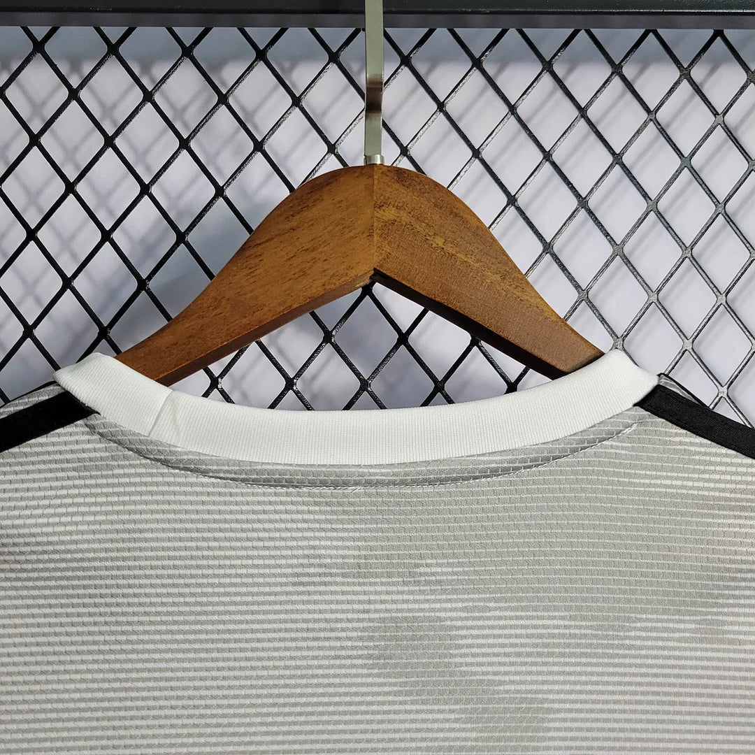 2019/2020 Retro Juventus Joint Edition Black and White Football Shirt