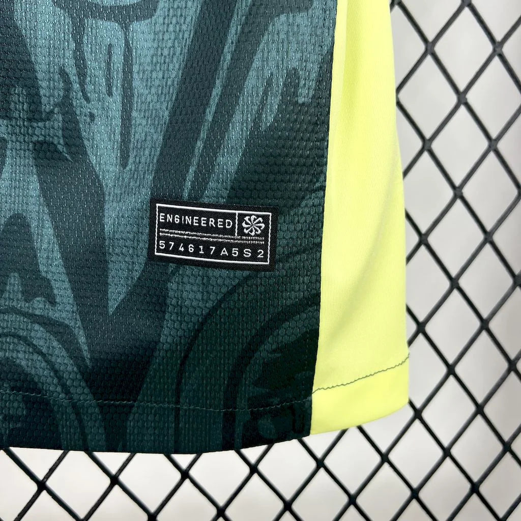 2024/2025 Barcelona Special Edition Green Football Shirt