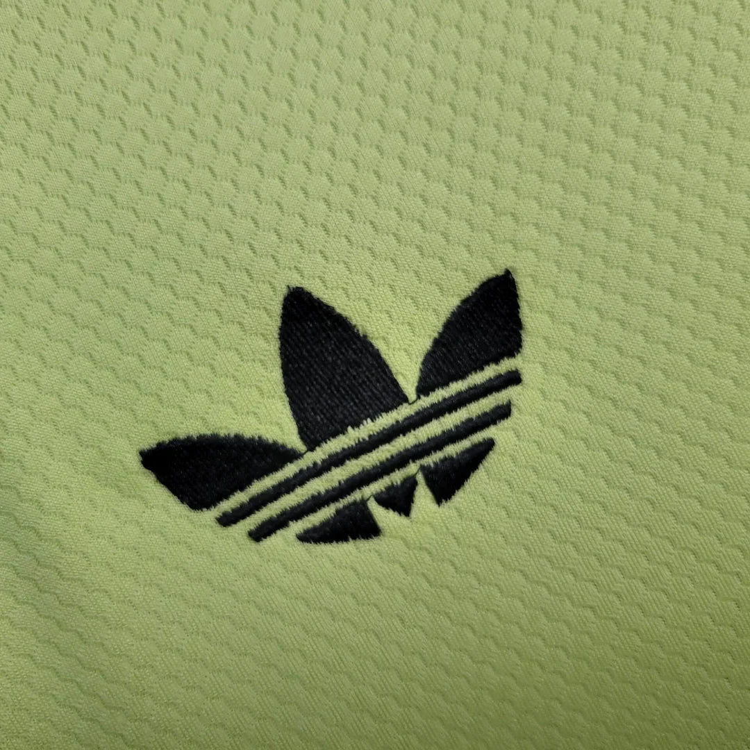 2024/2025 Real Madrid Goalkeeper Football Shirt