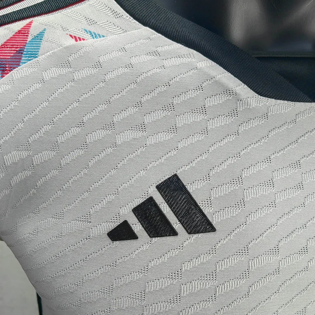 2022 FIFA World Cup Japan Away Football Shirt - Player Version