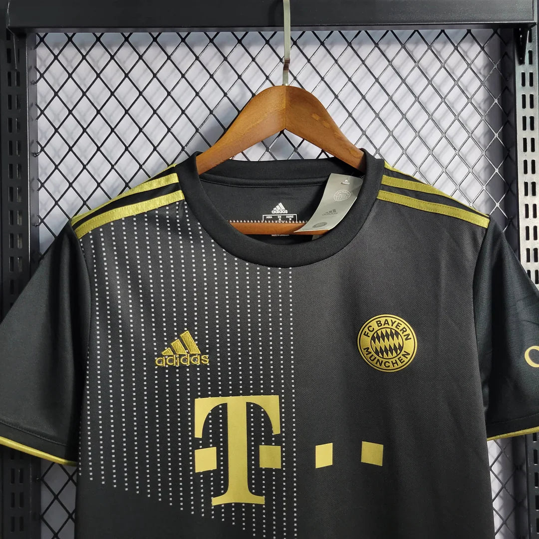 2021/2022 Retro Bayern Munich Away Football Shirt
