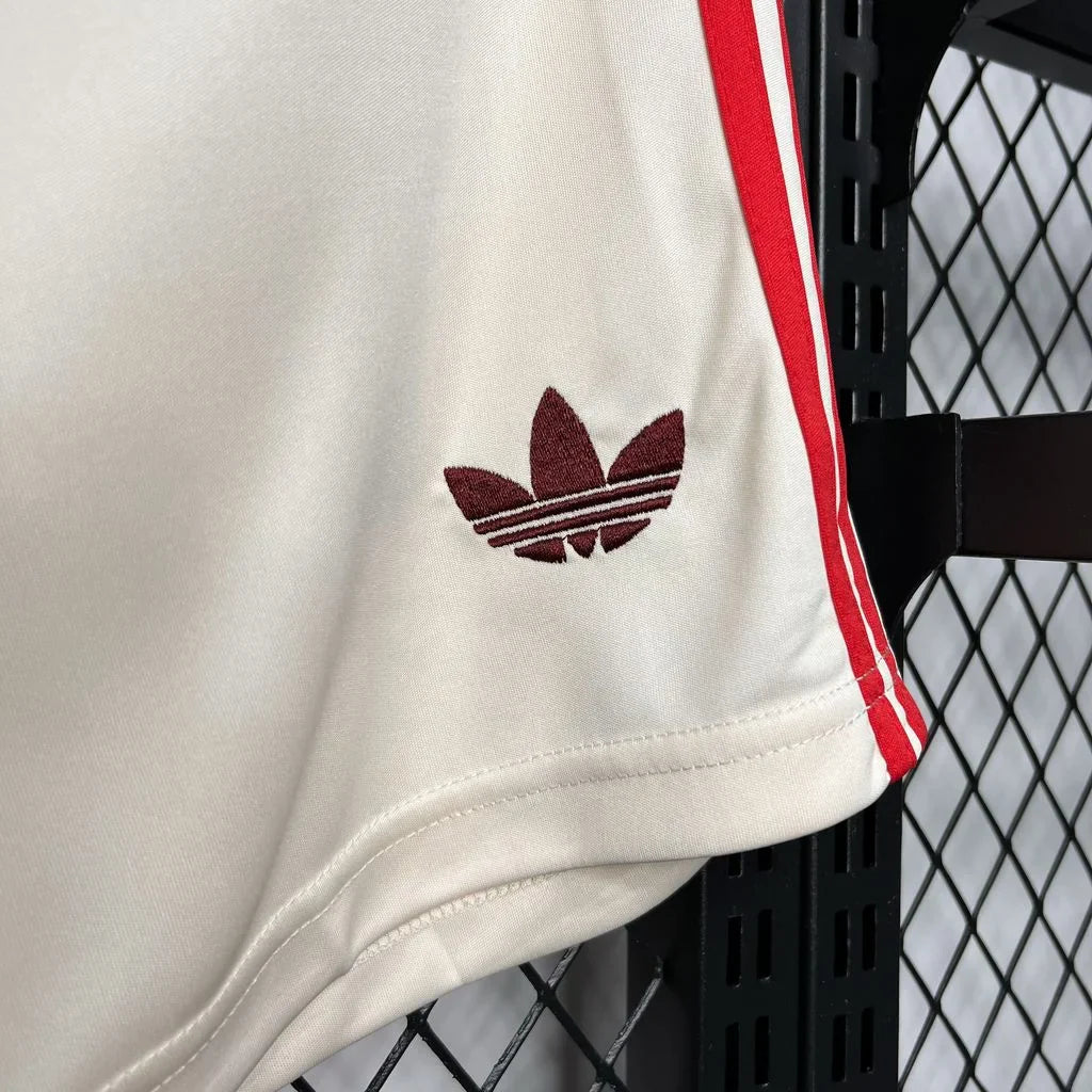 2024/2025 Bayern Munchen Third Away Shorts