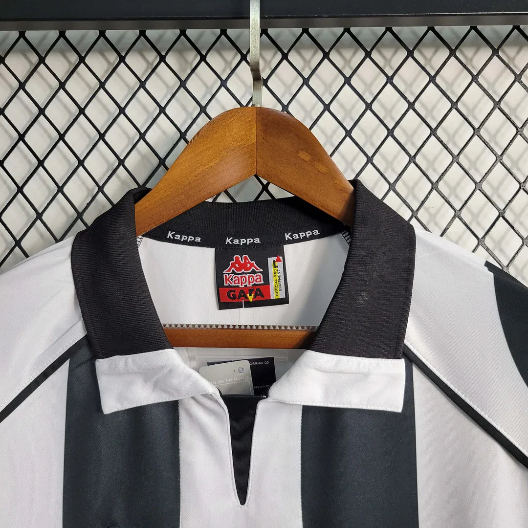1997/1998 Retro Juventus Football Shirt Home Football Shirt