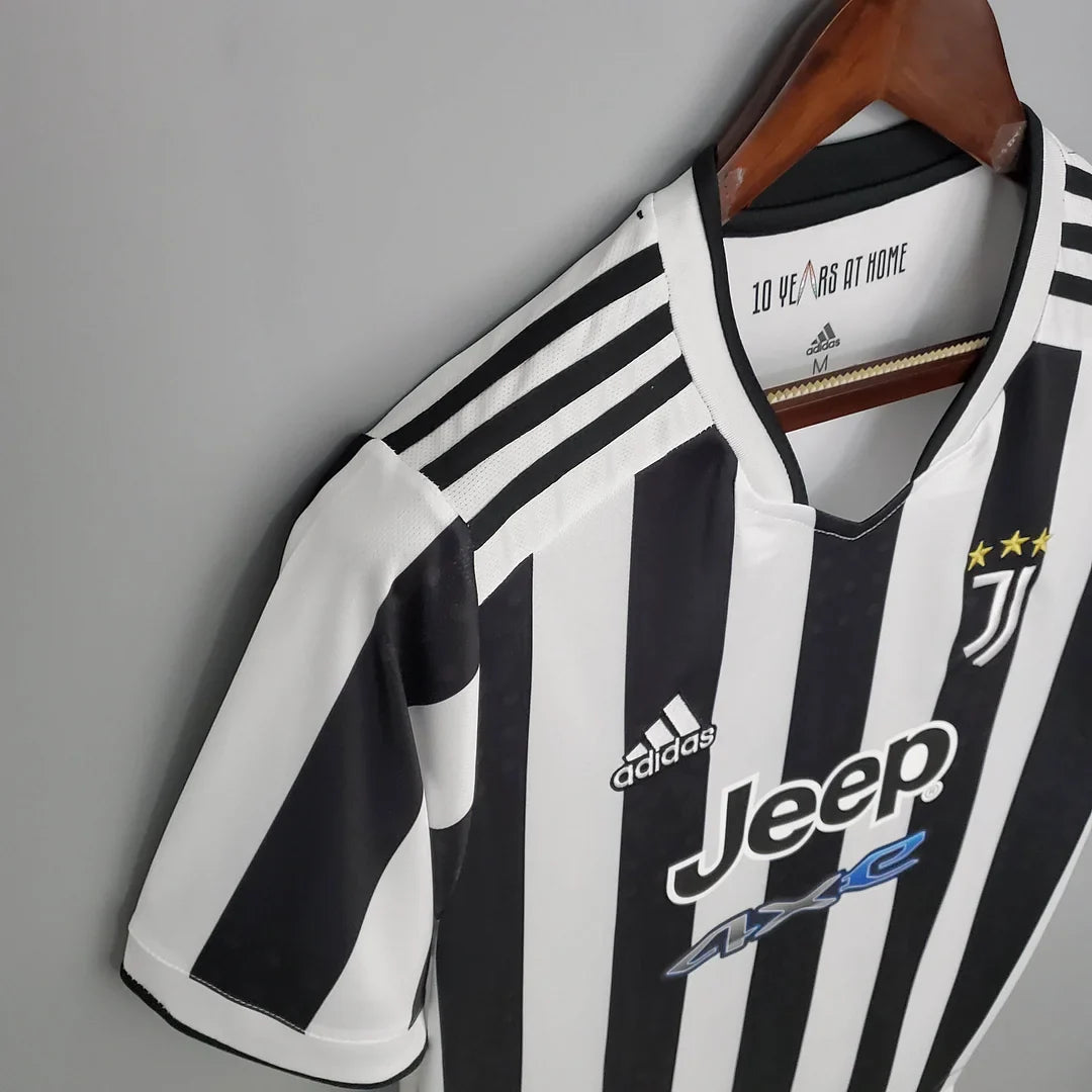 2021/2022 Juventus Retro Home Football Shirt