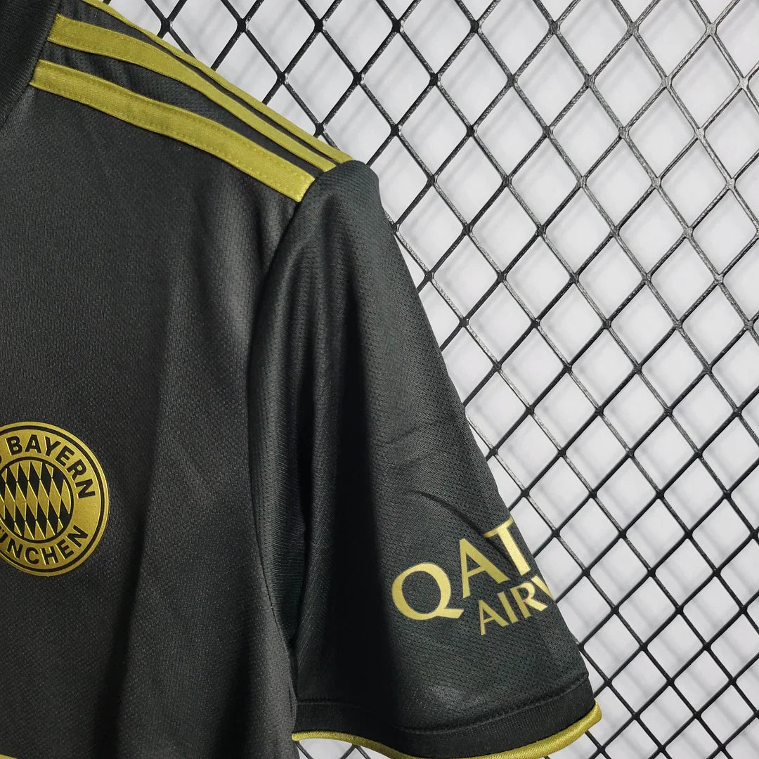 2021/2022 Retro Bayern Munich Away Football Shirt