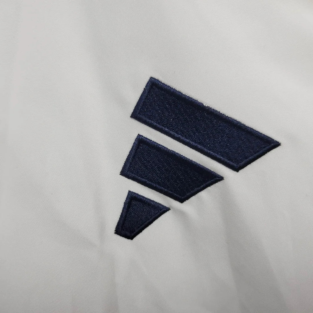 2025/2026 Manchester United Windbreaker