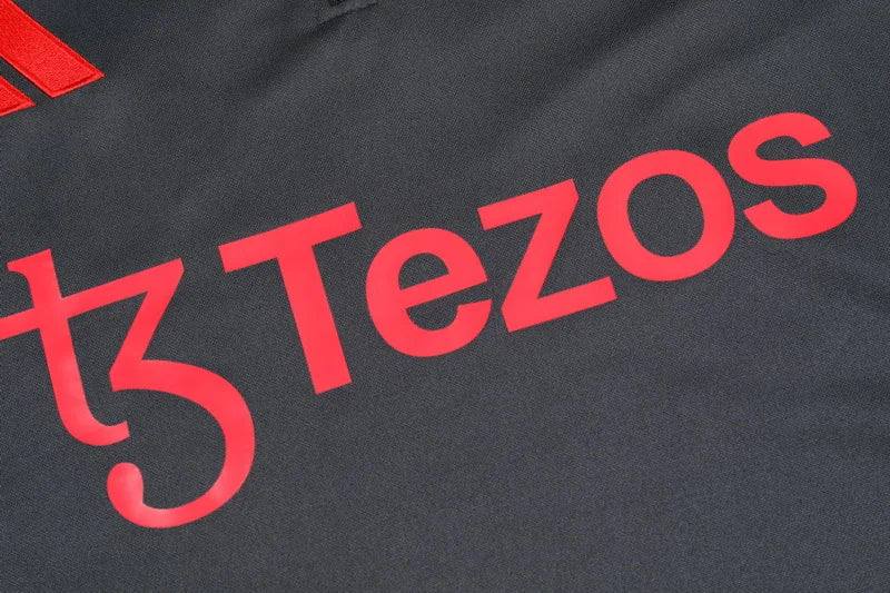 2024/2025 Manchester United Half-Pull Black Tracksuit