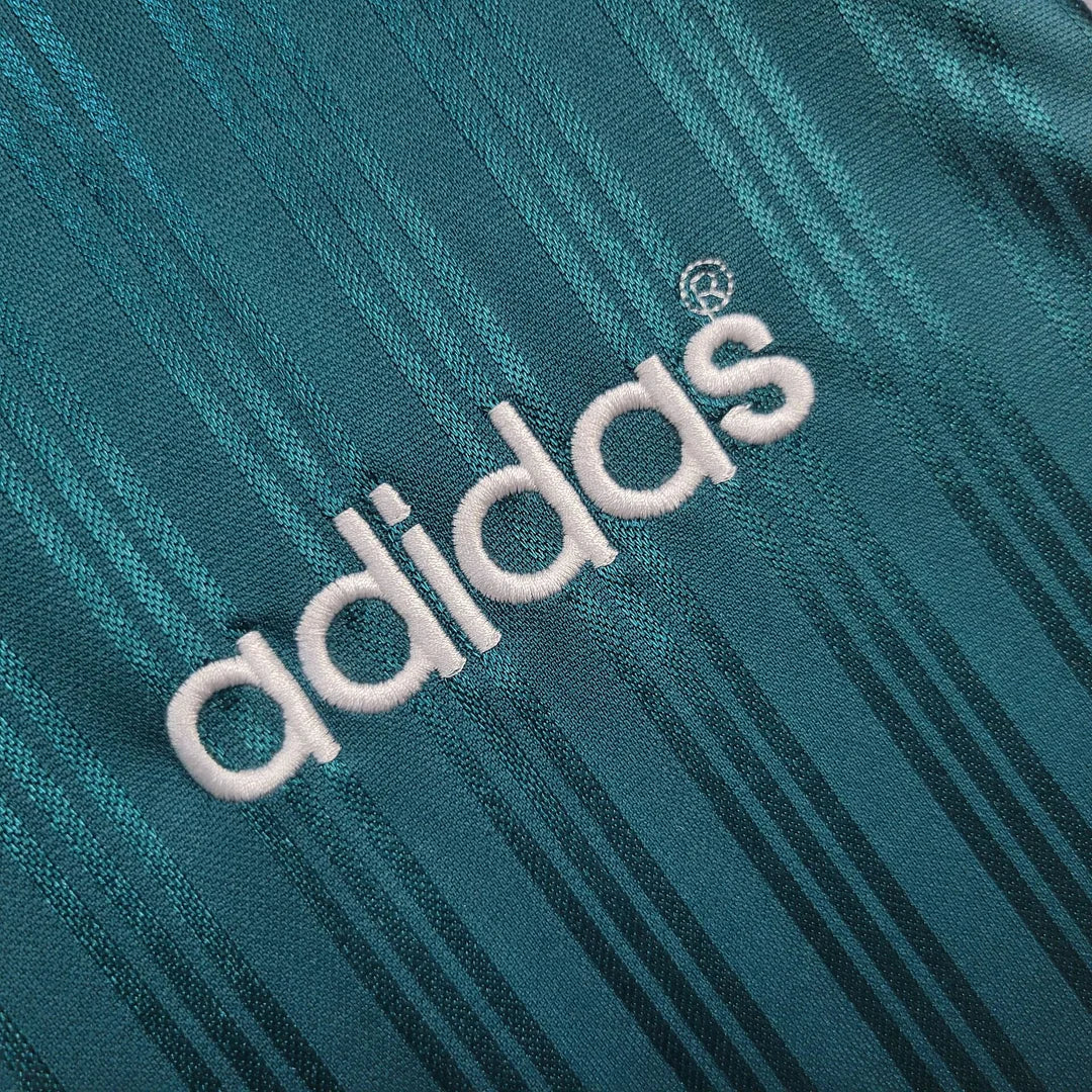 1995-1996 Retro Liverpool away Football Shirt