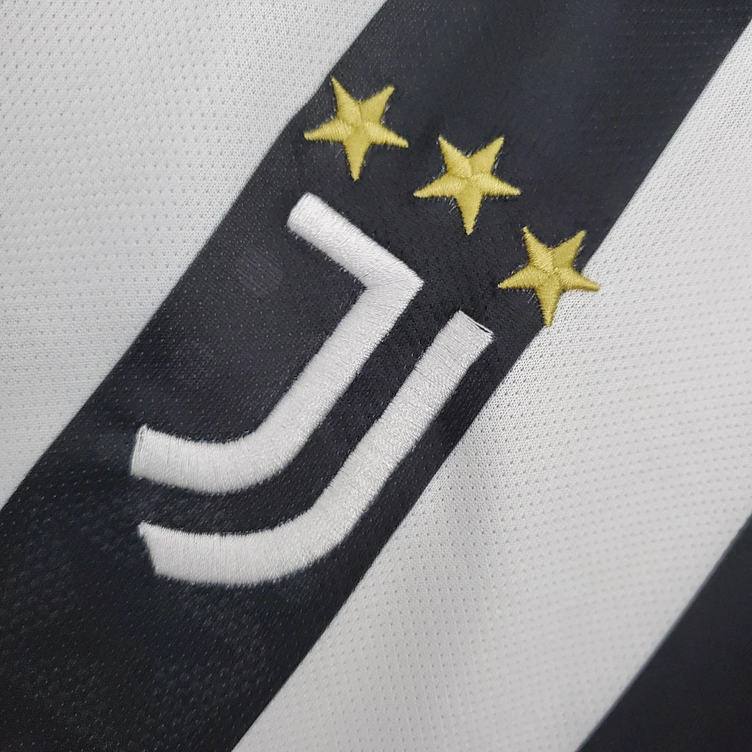 2021/2022 Juventus Retro Home Football Shirt