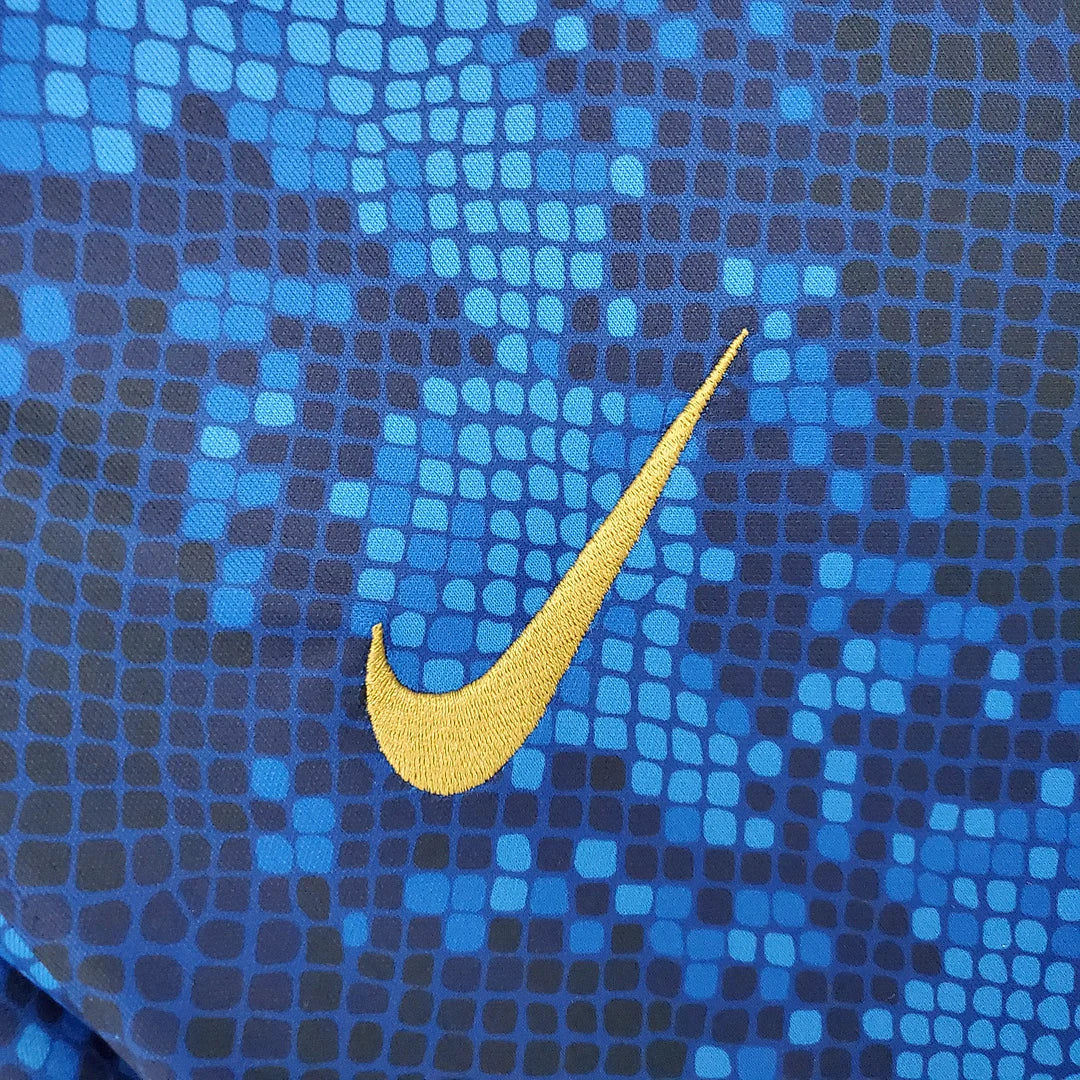 2021/2022 Retro Internazionale Milan Football Shirt