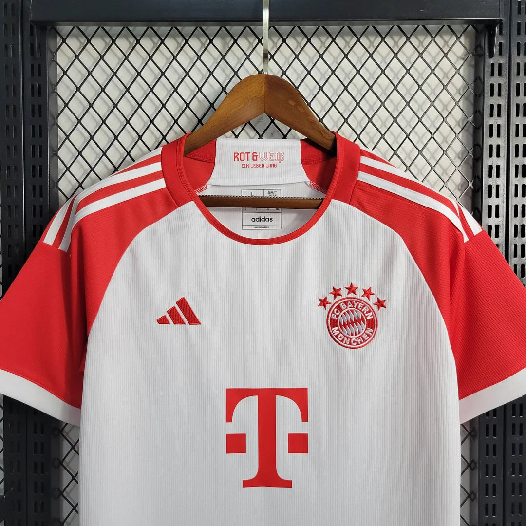 2023/2024 Bayern Munich Home Football Shirt