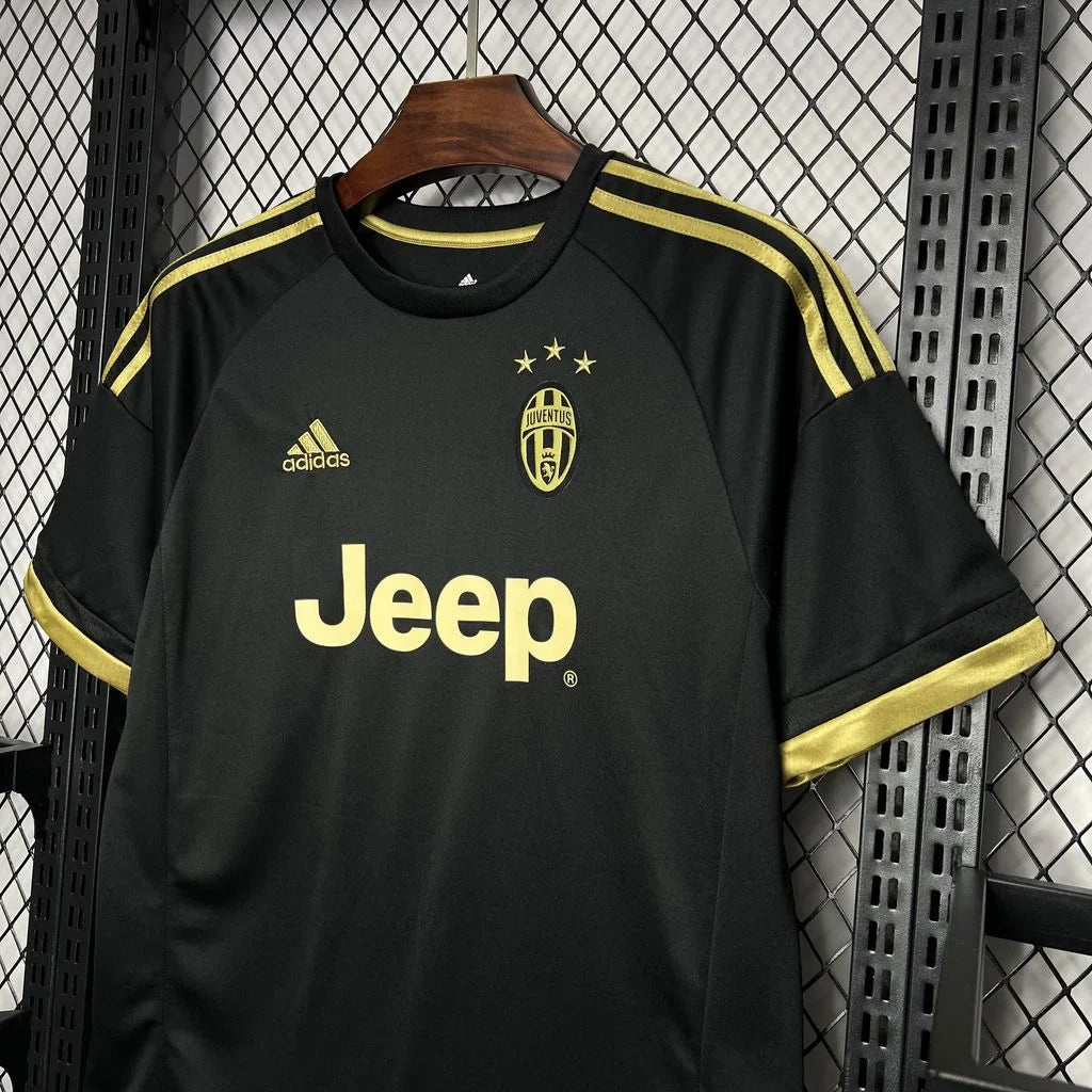 2015/2016 Retro Juventus Third Away Football Shirt