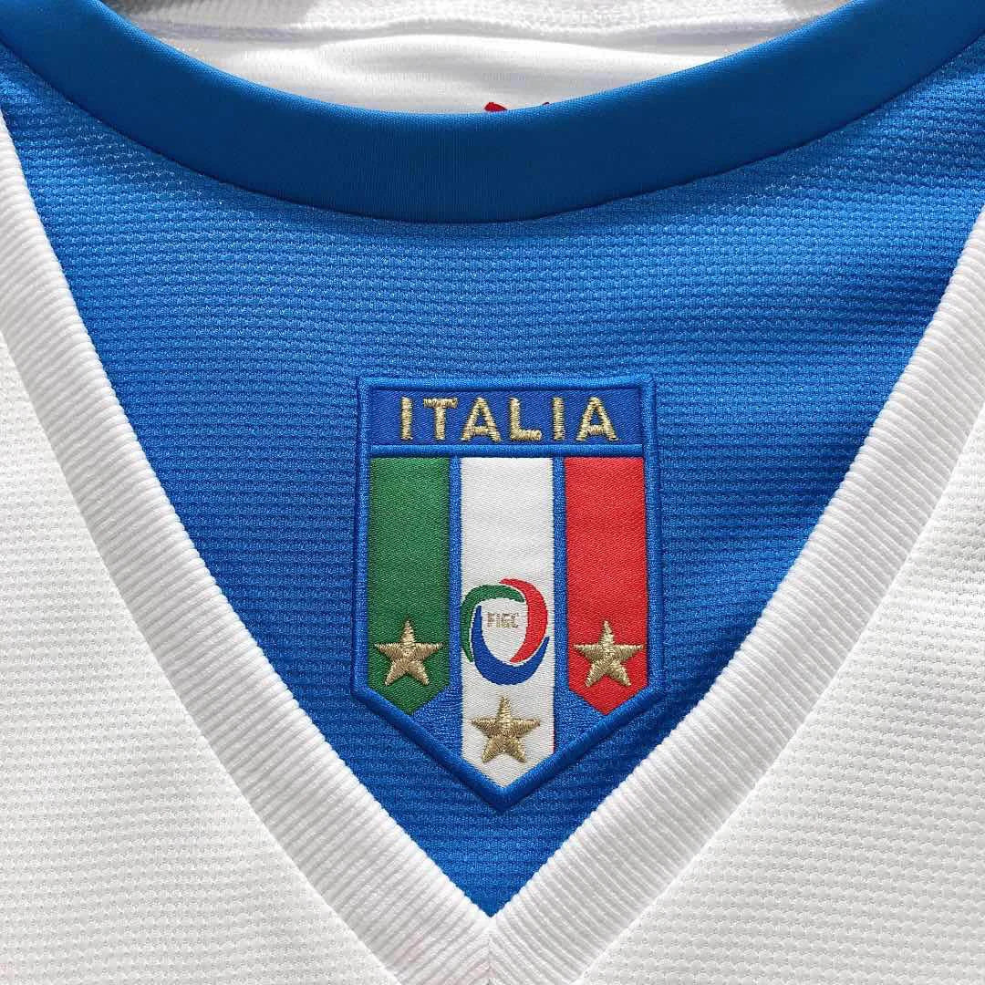 2006 Retro Italy Away Football Shirt