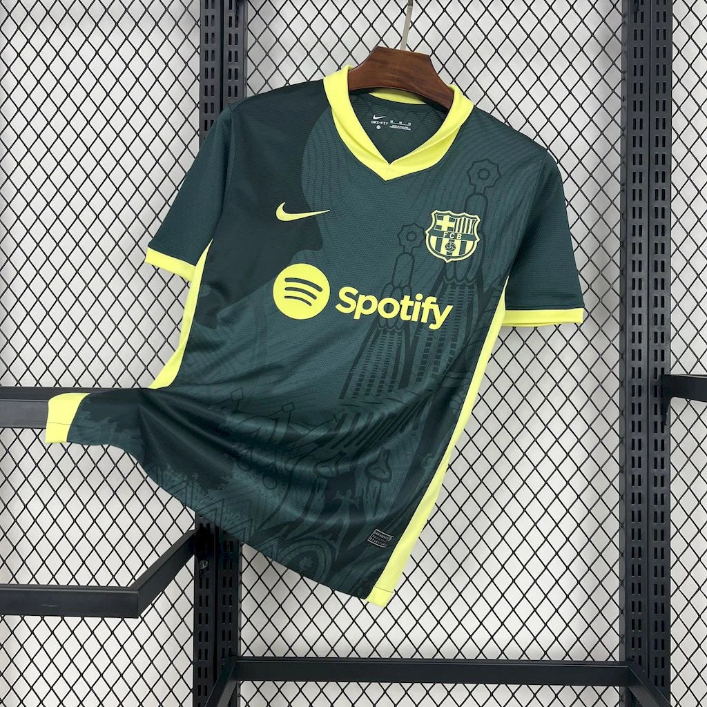 2024/2025 Barcelona Special Edition Green Football Shirt