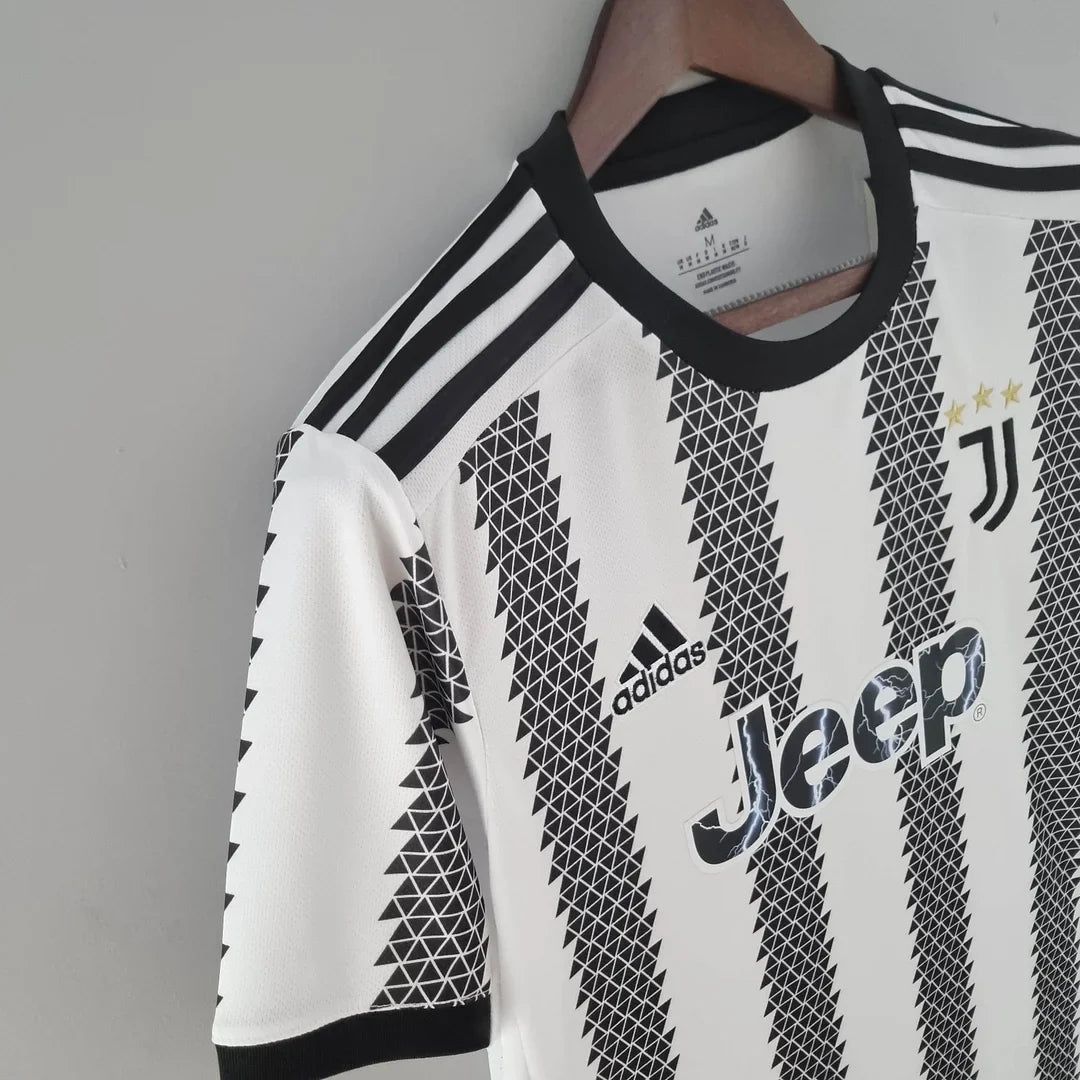 2022/2023 Juventus Home Football Shirt