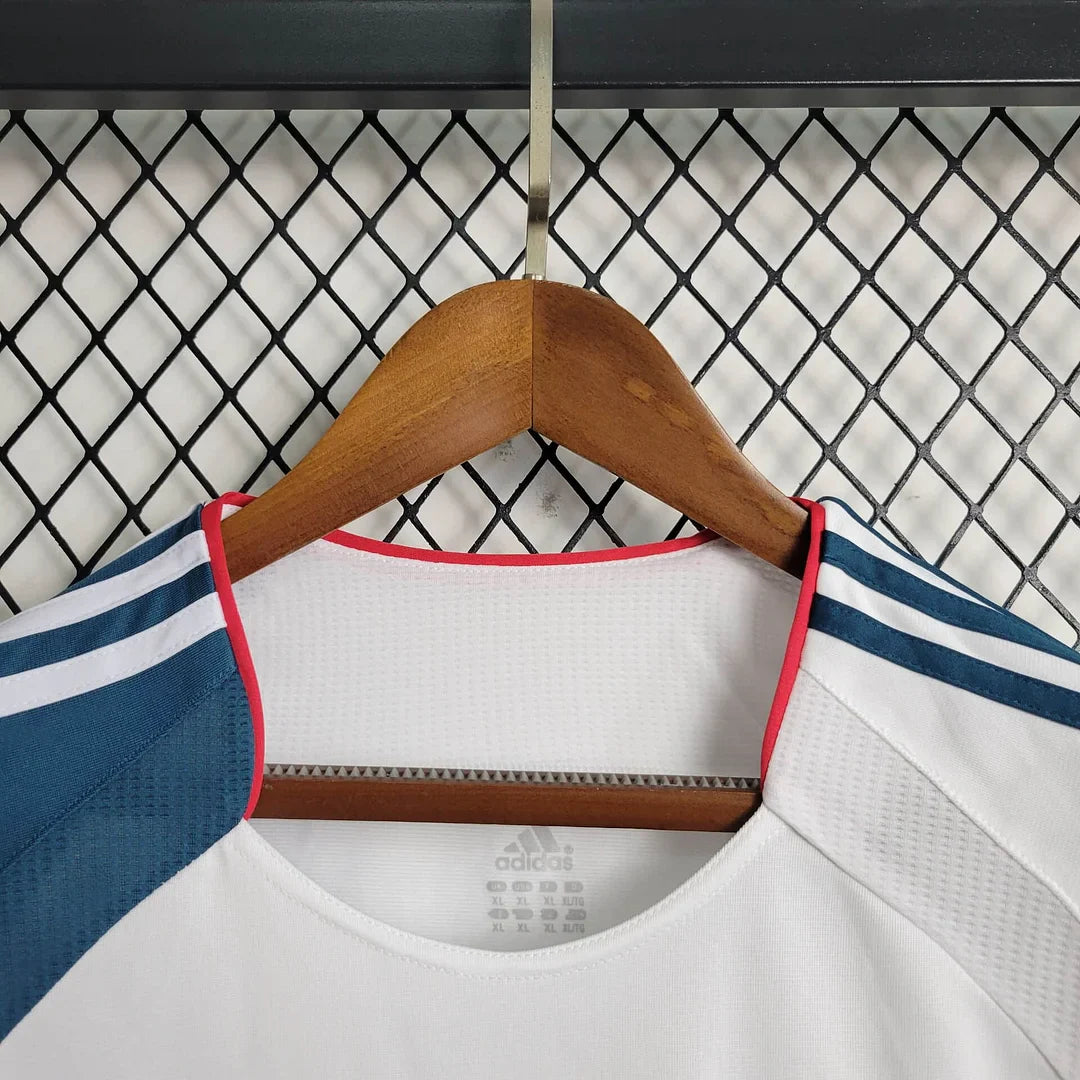 2006/2007 Retro Liverpool Away Football Shirt