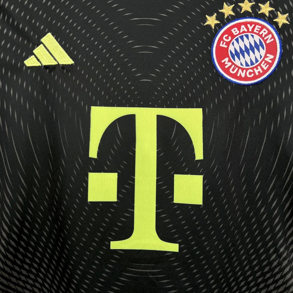 2025/2026 Bayern Munchen Goalkeeper Football Shirt Kids Size