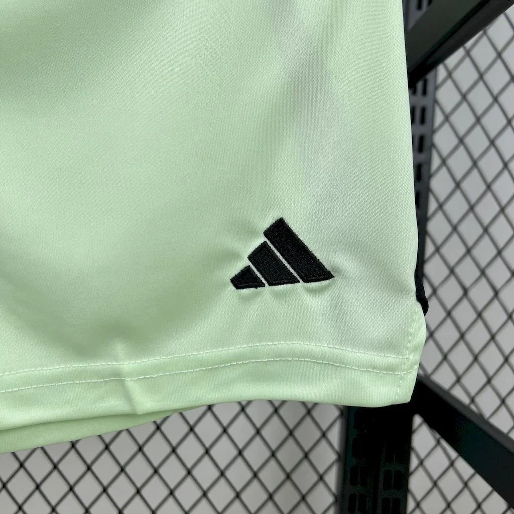 2025/2026 Bayern Munchen Goalkeeper Football Shirt Kids Size