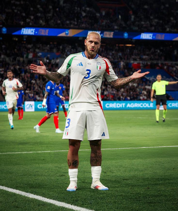 2024 Italy Away Football Shirt