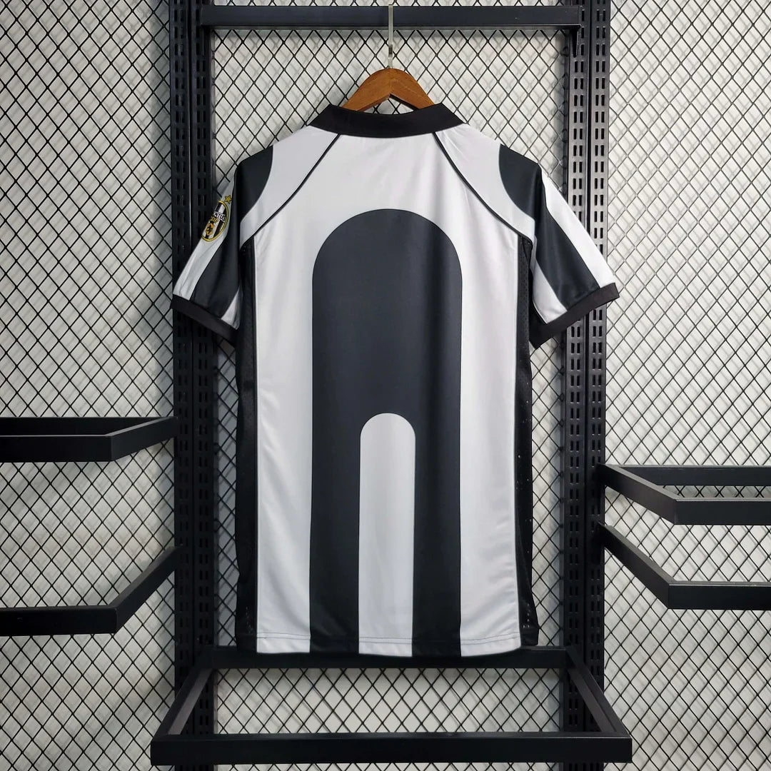 1997/1998 Retro Juventus Football Shirt Home Football Shirt