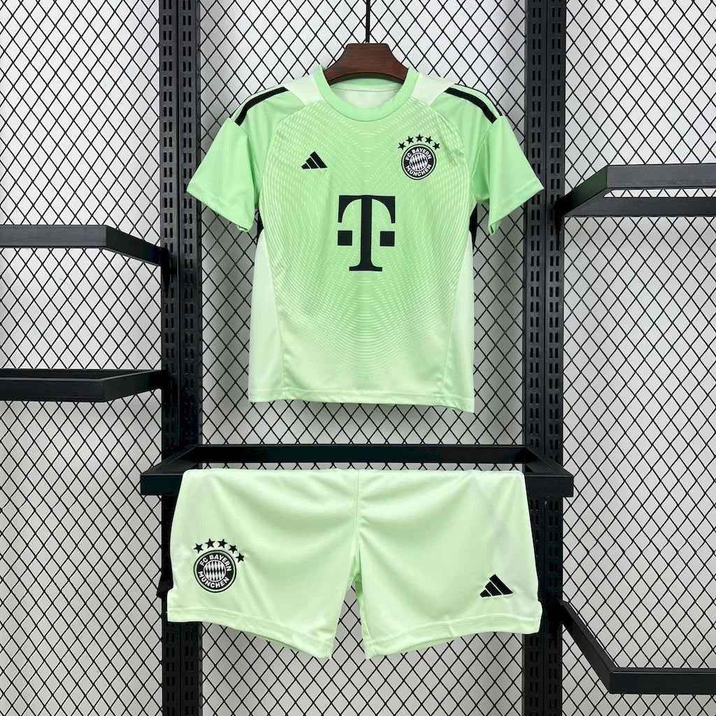 2025/2026 Bayern Munchen Goalkeeper Football Shirt Kids Size
