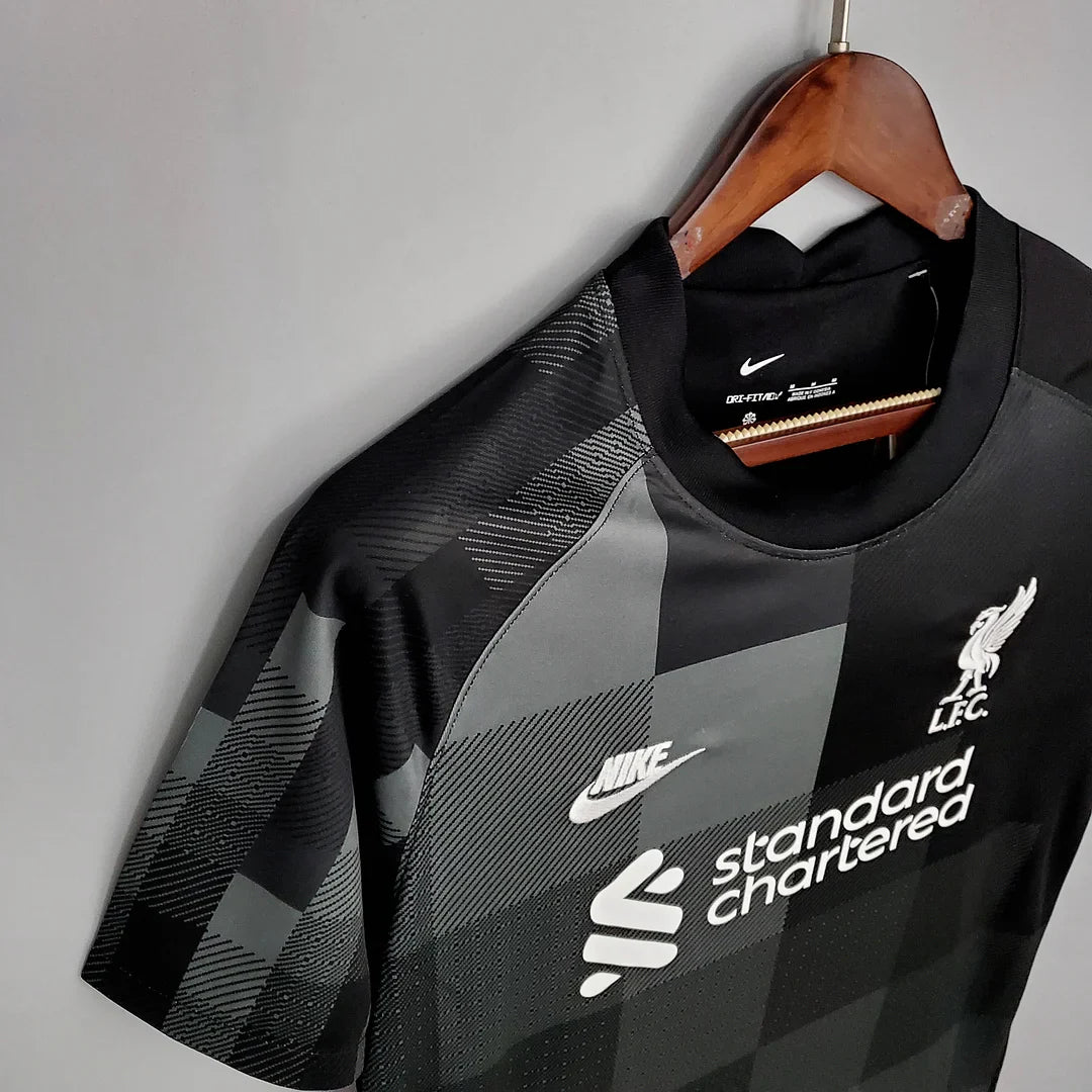 2021/2022 Retro Liverpool Goalkeeper Black Football Shirt
