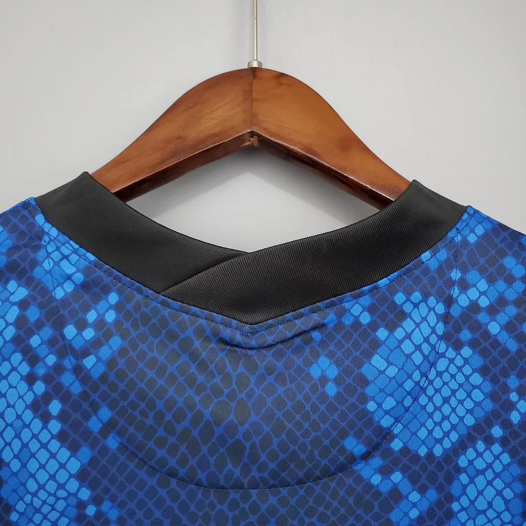 2021/2022 Retro Internazionale Milan Football Shirt