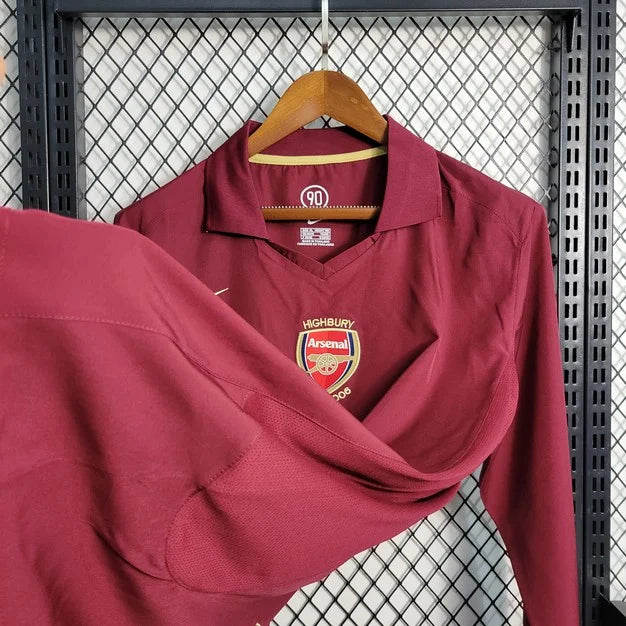 2005/2006 Retro Long Sleeve Arsenal Home Football Shirt
